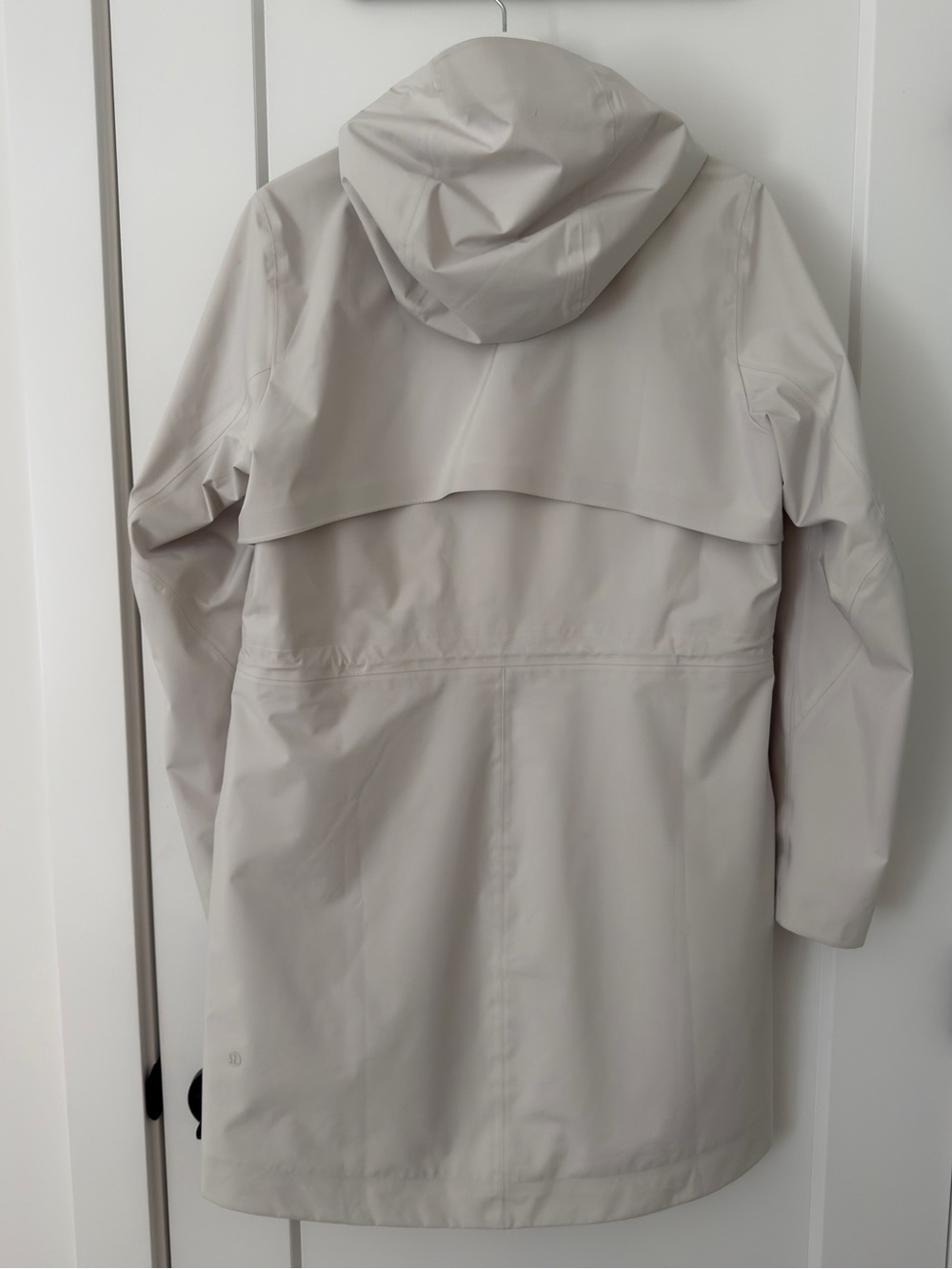 Lululemon Rain Rebel Jacket Bone Size 8 Like New - Picture 2 of 6